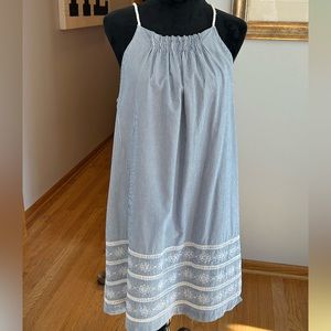 Vineyard vines dress